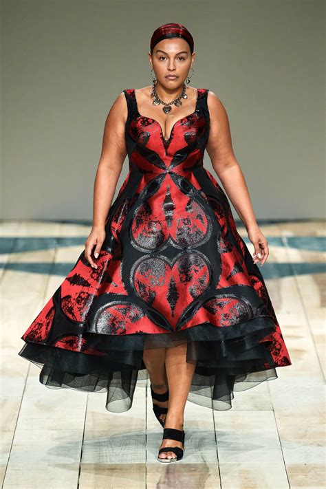 plus size model chanel runway